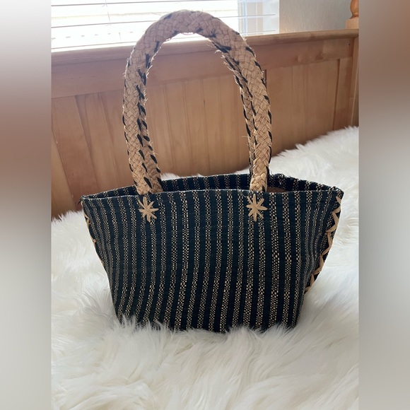 Annabel Ingall 100% Raffia Tote Handmade in Madagascar - Picture 9 of 14